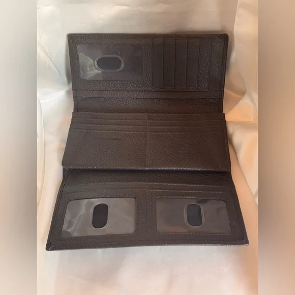 Like New Oak Leathers Brown RFID Blocking Trifold Wallet with  11 Slots - Picture 3 of 11